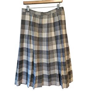 Vintage Women's Midi Pleated Plaid Wool Skirt, Size 8/Med Grey Herringbone Mint